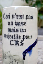 Charger l'image dans la galerie, Petit Vase Projectile
