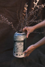 Charger l'image dans la galerie, Grand Vase Lièvres
